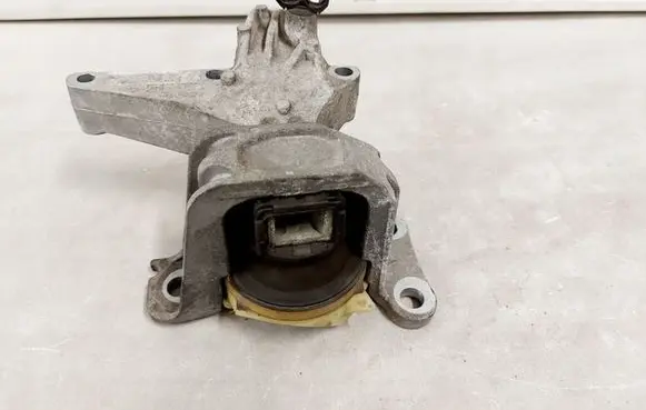 Renault Scenic III - Grand scenic III Engine mount vacuum valve 