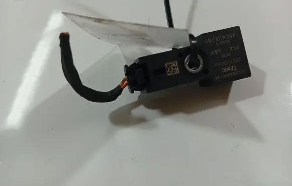 Peugeot 1007 Airbag deployment crash/impact sensor 100ZCB4290128