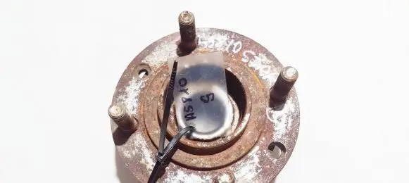 Mitsubishi Space Star Rear wheel hub