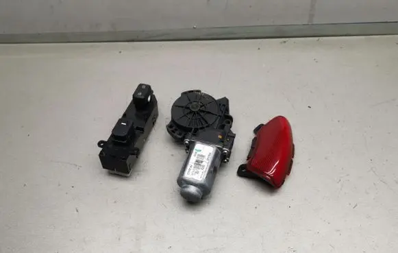 KIA Optima Front door window regulator motor G91576606 4925101210