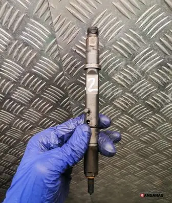 Audi A6 S6 C5 4B Fuel injector 059130201A