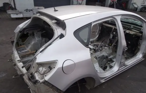 Opel Astra J Body 