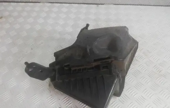 Smart ForFour II W453 Air filter box cover H8201394903
