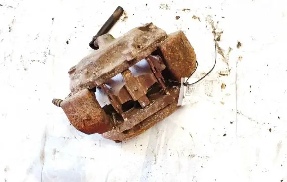 Mercedes-Benz CLS C219 Front brake caliper 20704703 20.7047.03