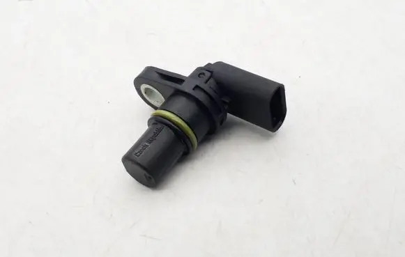 Volkswagen Jetta VI Camshaft position sensor 04C907601A