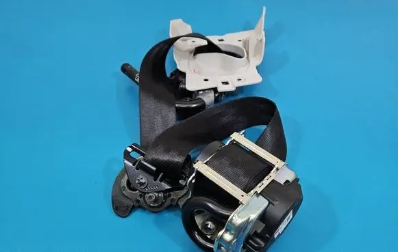 Jaguar F-Pace Front seatbelt HK83611B09BD IMPRK1578463