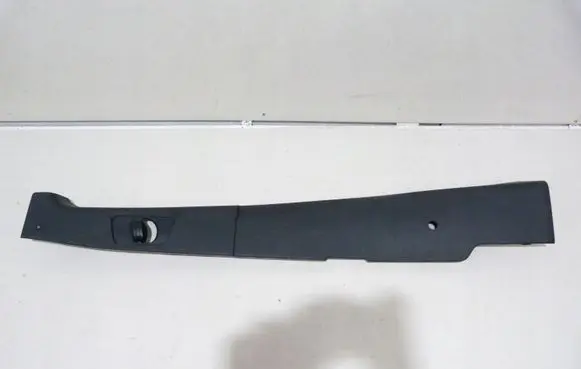 Mercedes-Benz Sprinter W907 W910 (B) pillar trim (top) A9076903200