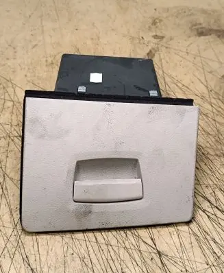 BMW 5 F10 F11 Glove box 51169166699 9166699 112420