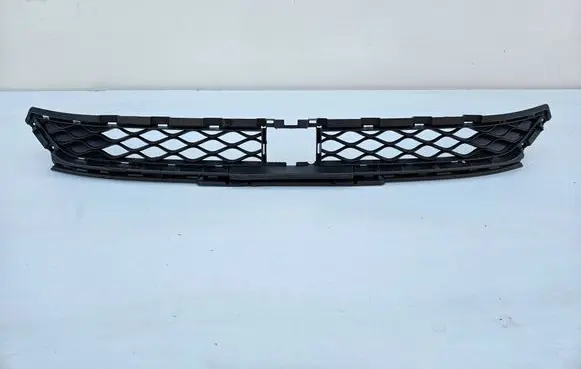 MG ZS Front bumper lower grill 10582258 P10582258