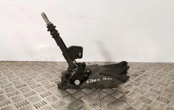 Nissan X-Trail T32 Gear shifter/selector