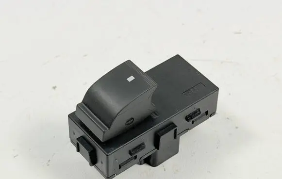 Cadillac Escalade Quarter vent window switch 15888175 15774773