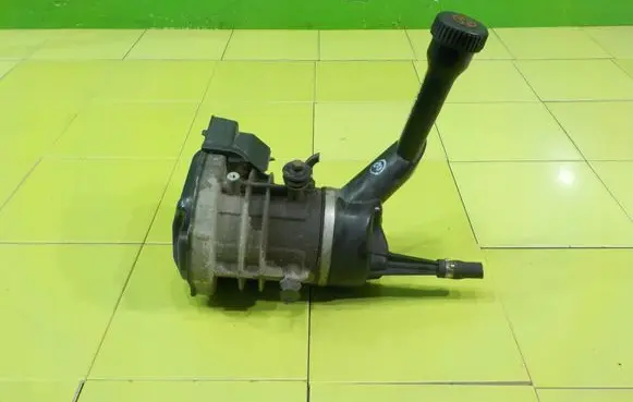 Peugeot RCZ Power steering pump 9673536480 17AB168