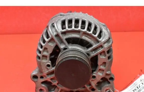 Skoda Fabia Mk2 (5J) Generator/alternator 045903023A