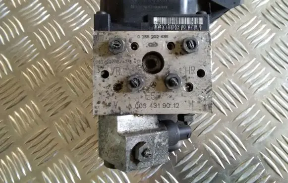 Mercedes-Benz E W210 ABS Pump 0265202436 A0034319012