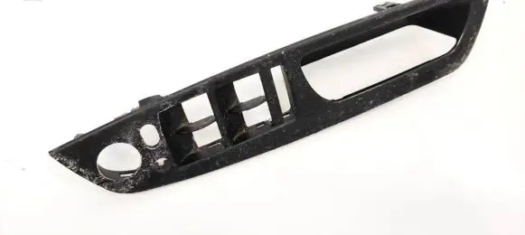 BMW X5 E70 Front door window switch trim 7137138 51417137138