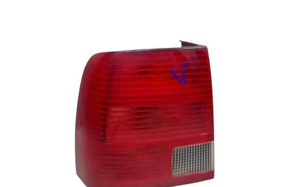Volkswagen PASSAT B5 Rear/tail lights 154066KAS 154066