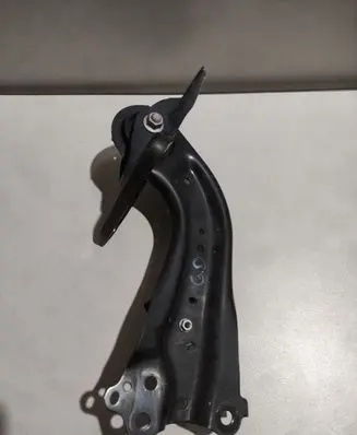 Lexus UX Rear upper control arm/wishbone