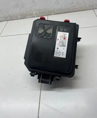 Peugeot 208 II Fuse box set 9824510680