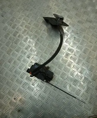 Opel Combo C Front door lock 13154792
