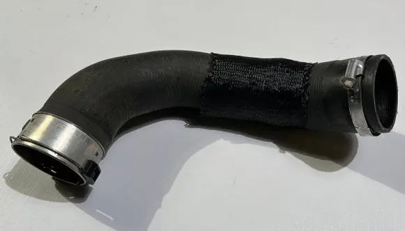 Chevrolet Camaro Intercooler hose/pipe 23470737