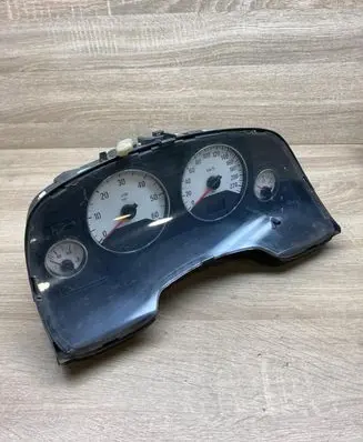 Opel Zafira A Speedometer (instrument cluster) 24461761JN 110080210