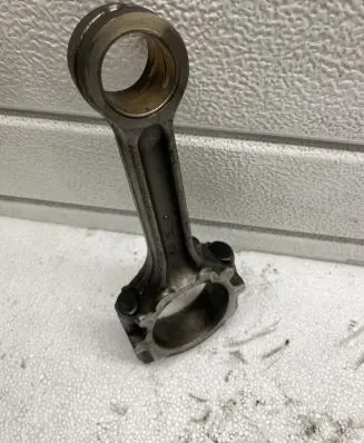 Nissan X-Trail T30 Connecting rod/conrod 