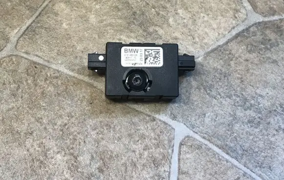 BMW 1 F20 F21 Aerial antenna filter 9181463