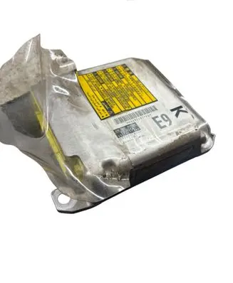 Toyota Prius (XW20) Airbag control unit/module 8917047390 02695101YKZ 1523006951