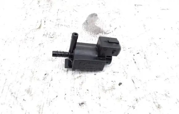 Land Rover Range Rover Velar Vacuum valve 70435600