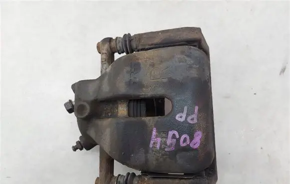 Suzuki SX4 Front brake caliper 