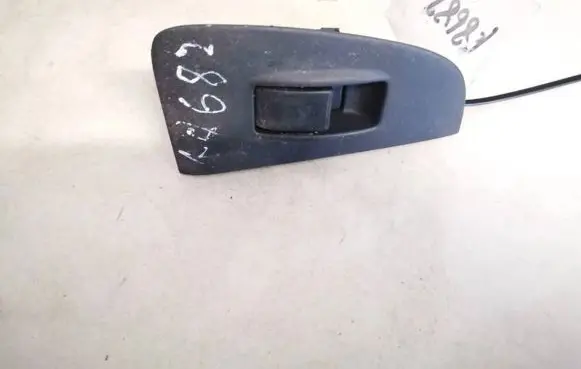 Toyota Avensis T250 Electric window control switch 7423105140 74231-05140
