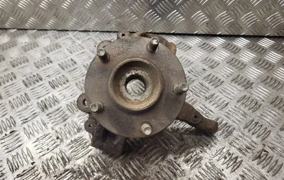 Mazda 3 I Front wheel hub