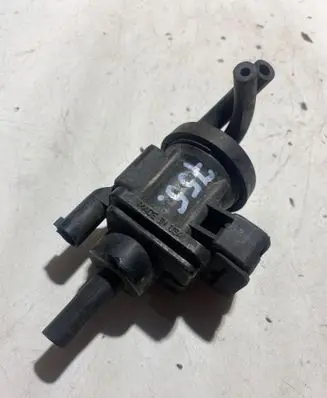 Mercedes-Benz A W168 Turbo solenoid valve A0005450426