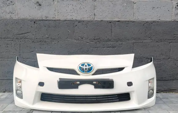 Toyota Prius (XW30) Front bumper