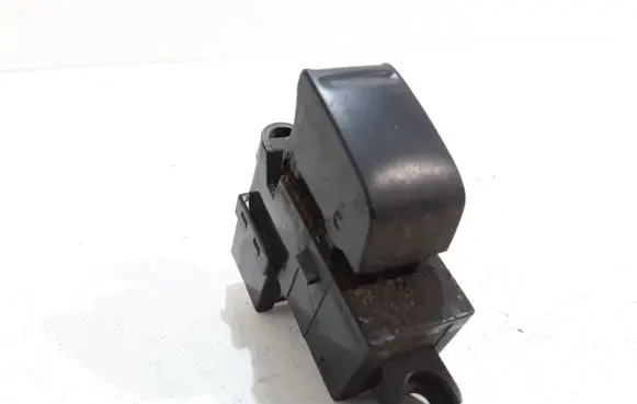 Nissan Primera Electric window control switch
