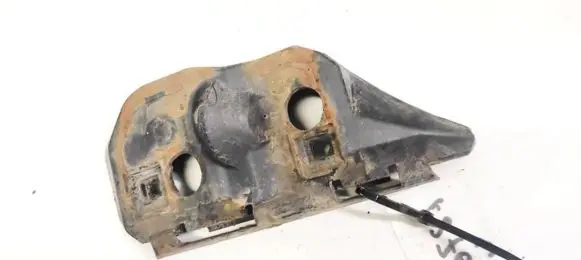 Volvo V50 Front bumper mounting bracket 30655874