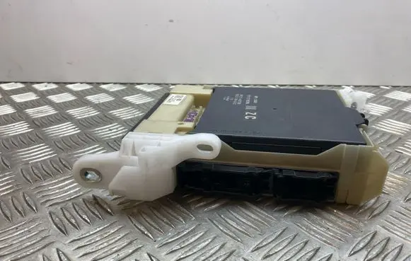 Toyota Corolla E210 E21 Other control units/modules 8922102720