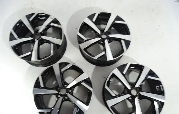 R19 alloy rim