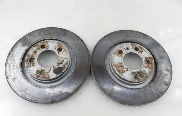 Volkswagen Golf IV Front brake disc 3B1003