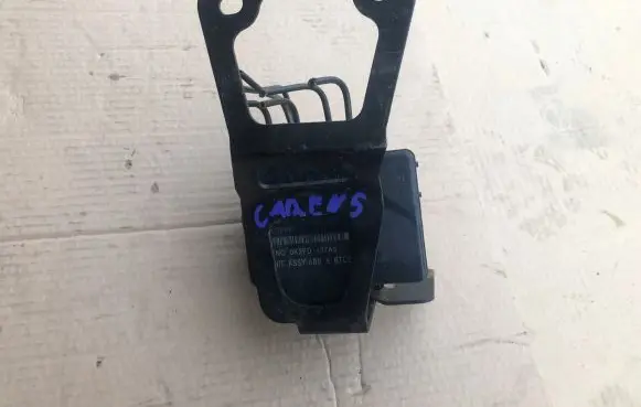 KIA Carens I ABS Pump OK2FD437A0