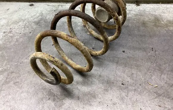 Audi A6 S6 C5 4B Rear coil spring