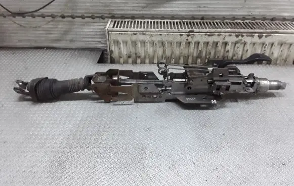 Steering wheel axle set