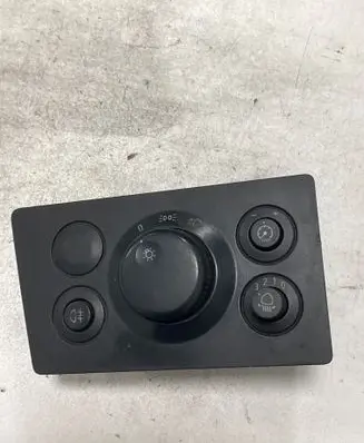 Opel Zafira B Light switch 04061100