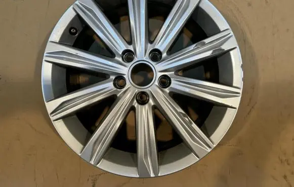 Volkswagen Touran III R16 alloy rim 