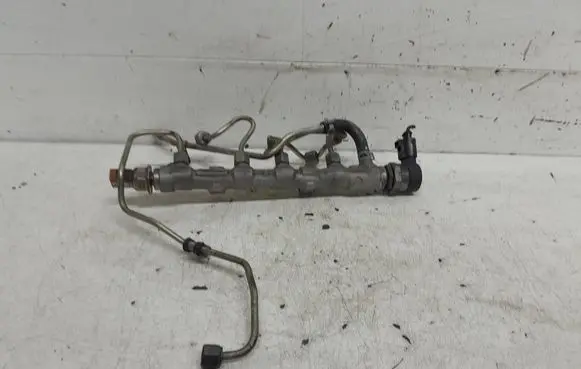 Seat Ibiza IV (6J,6P) Fuel main line pipe 03P089
