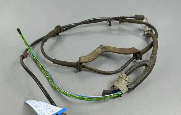Nissan Qashqai ABS rear brake sensor 47900JD000