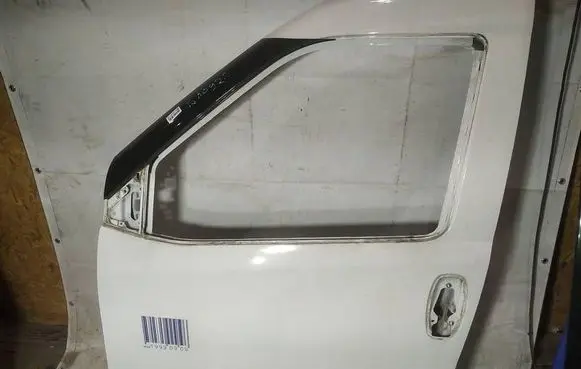 Fiat Doblo Front door baltos
