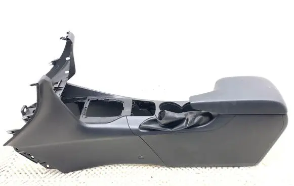 Mazda 3 II Center console BJS7-64321