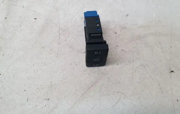 Toyota Auris E180 Seat heating switch 191690