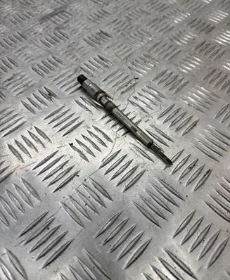 Skoda Octavia Mk3 (5E) Glow plug 0103110102 03L905061G